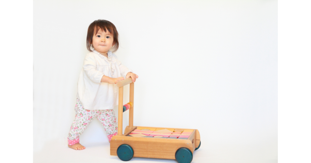 動き回る子ども